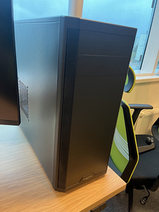 Gaming PC (2 foto / 5)