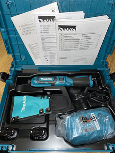 Uus akulöökkruvikeeraja Makita TD022DSJ - 2 aku ja laadijaga (1 foto / 9)