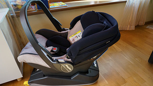 Vanker + Turvatool + Isofix alus + lisad komplekt 3in1 Peg P (4 foto / 10)
