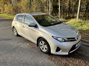 Toyota Auris 1,4 66kw D4D (2 foto / 7)