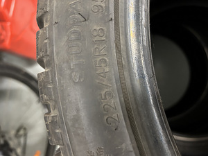 245/55 R18 Sailun Ice Blazer (5 foto / 9)