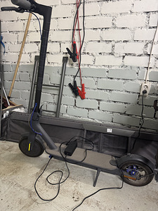 Xiaomi mi electric scooter 3 (5 foto / 5)