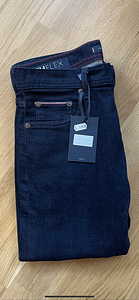 Tommy Hilfiger 29/32