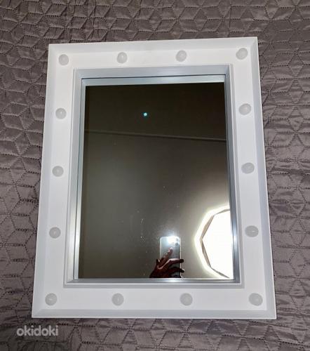 Зеркало с лампочками (фото #1)