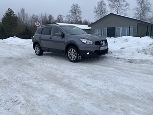 Nissan 7 kohta, diisel (1 foto / 15)