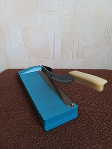 Foto lõikamise nuga (1 foto / 2)