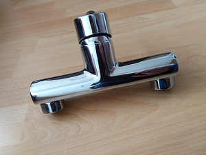 Vannisegisti "hansgrohe" (3 foto / 3)