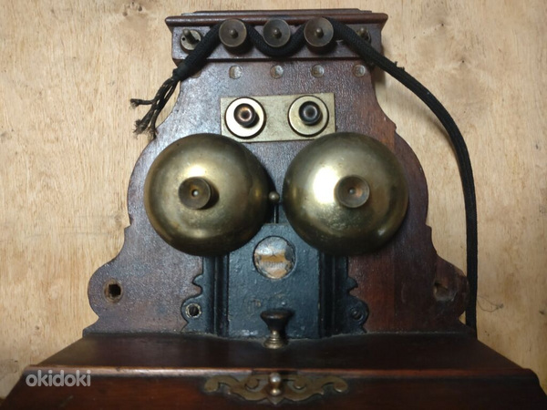 Старый заводной настенный телефон (фото #3)
