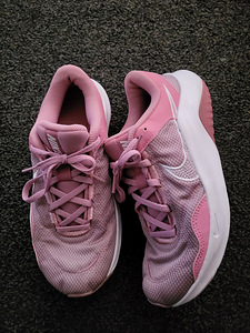 Nike tossud 39 (1 foto / 1)