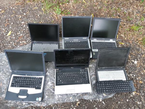 Müüa paar toimivat sülearvutit (foto #1)