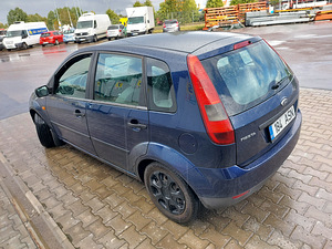 Ford Fiesta manuaal bensiin 650 tingi (4 foto / 8)