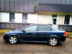 Opel Vectra C 2003 2.2 108 kw värske üv 2025 (8 foto / 14)