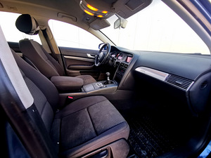 Audi A6 C6 2.4 бензин quattro (4 фото из 9)