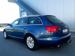 Audi A6 C6 2.4 бензин quattro (3 фото из 9)