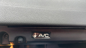 Peugeot 307 100 kw universaal/ panoraam manuaal (9 foto / 9)