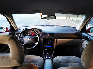 VW Bora 2.0 85kw ATM бензин (4 фото из 14)