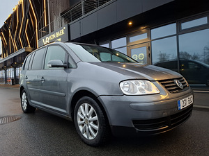 Vw Touran 1.9D 6 käiku manu Üv 2025.03 (2 foto / 10)