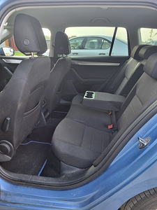 Skoda Octavia Автомат, универсал (9 фото из 11)