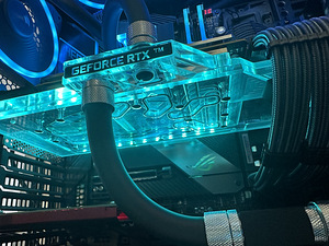 Alphacool Eisblock Aurora Acryl GPX-N + Active Backplate (4 фото из 4)