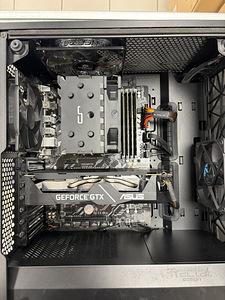 I5-8400 • Z370 • 16GB DDR4 • 128GB SSD+500GB HDD • GTX 1660S (2 foto / 2)