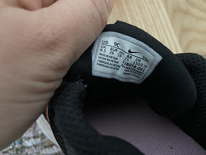 Nike кроссовки (5 фото из 5)
