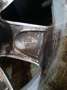 Toyota veljed+ rehvid (6 foto / 10)