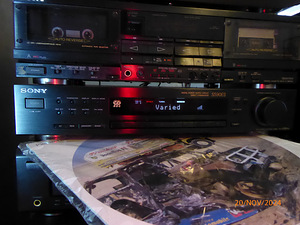Tuuner Sony ST-S590ES (2 foto / 3)