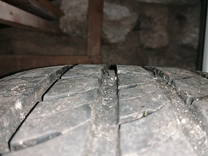 Rehv, suur kiirus 275/40 ZR20 (4 foto / 5)