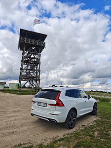 Volvo XC60 R-design (2 фото из 3)