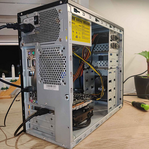 Lahjem mänguriarvuti i3-7100, GTX 1060, 250 m.2 ssd, 8gb DDR (2 foto / 5)