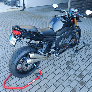 Yamaha FZ8 (6 foto / 8)