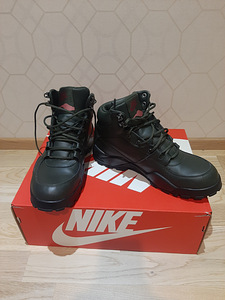 Uued Nike sügis-talve nahast saapad nr.43 (1 foto / 3)