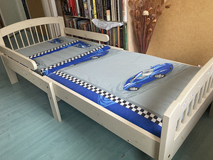 Детская кровать (3 фото из 3)