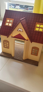 Sylvanian Families maja (1 foto / 2)
