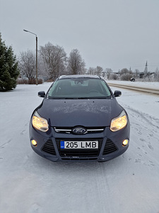 Ford Focus 1.6 85kW (2 foto / 14)