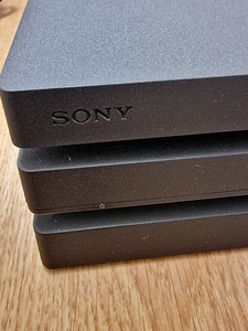 Sony PlayStation 4 ( PS4 Pro ) 1TB (2 foto / 7)