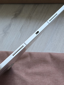 Apple iPad Pro 12,9 2021 (128 GB) WiFi + Cellular (4 foto / 9)