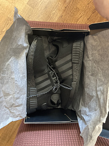 Meeste tossud Adidas NMD (3 foto / 3)