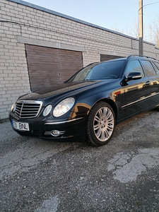 Mercedes e220 sport pakett (9 foto / 13)