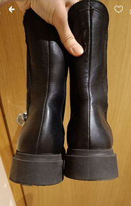 Mustad nahksaapad (4 foto / 4)