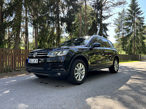 Volkswagen Touareg Black Adventure 3.0 180kW (5 foto / 15)