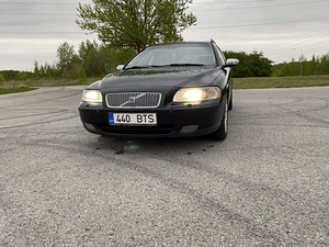 Volvo v70 (1 foto / 12)