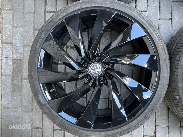 20" оригинальные диски Volkswagen 5x112 + летние шины 245/35/20 (фото #2)