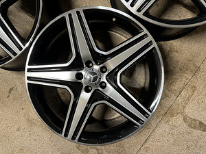 21" оригинальные диски Mercedes-Benz AMG 5x112 (как новые) (1 фото из 8)