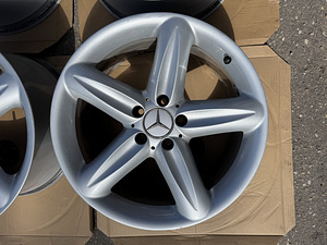 18" оригинальные диски Mercedes-Benz 5x112 (3 фото из 8)
