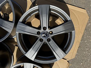 18" оригинальные диски Mercedes-Benz 5x112 (4 фото из 9)