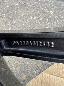 18" оригинальные широкие диски Mercedes-Benz 5x112 (10 фото из 10)