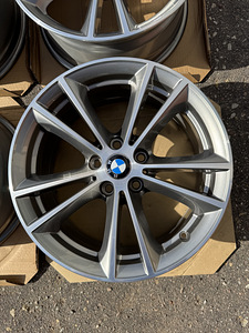 17" оригинальные диски BMW стиль 631 5x112 (1 фото из 8)