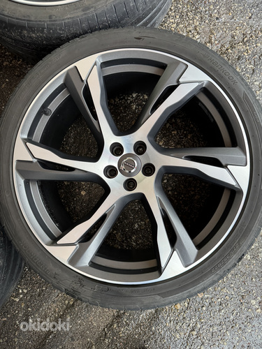22" оригинальные диски Volvo 5x108 + летние шины 275/35/22
