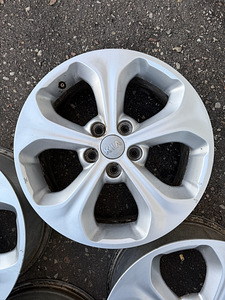 17" оригинальные диски Kia 5x114,3 (1 фото из 5)
